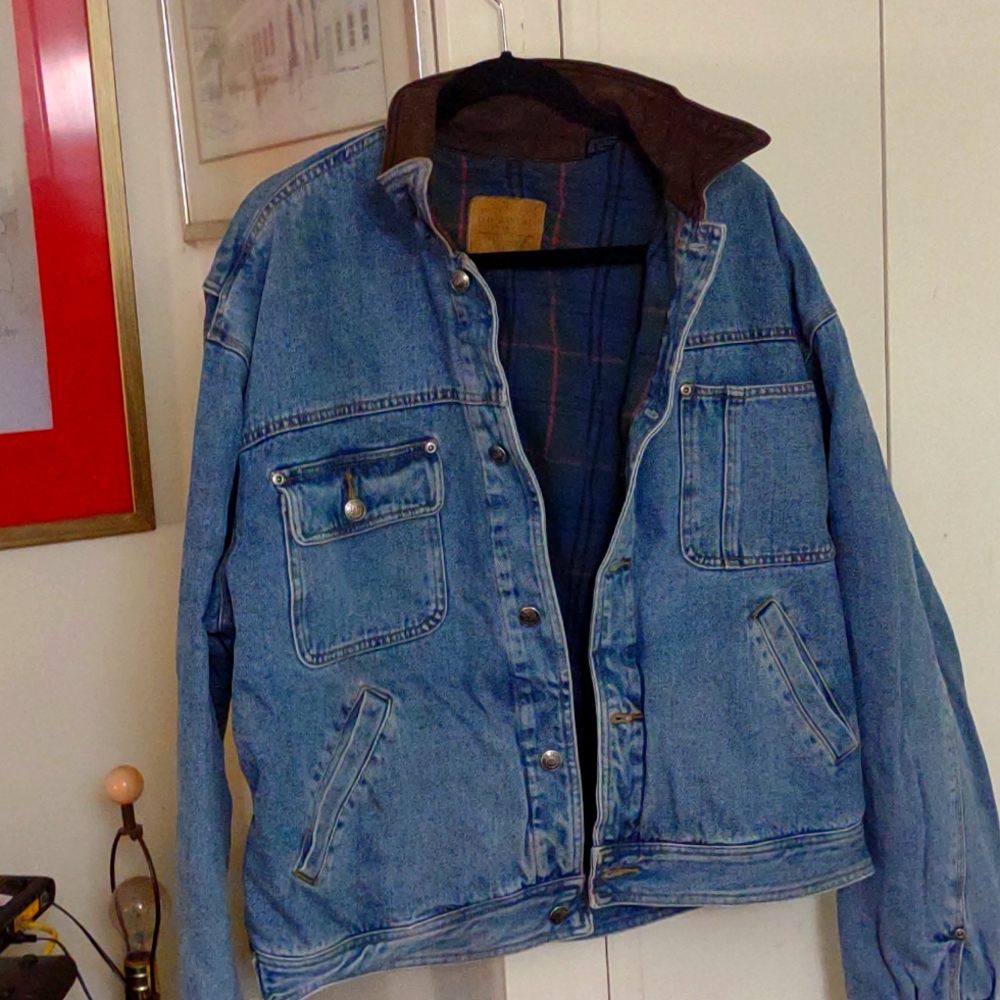 Men's lightly used condition denim jacket sz  xl